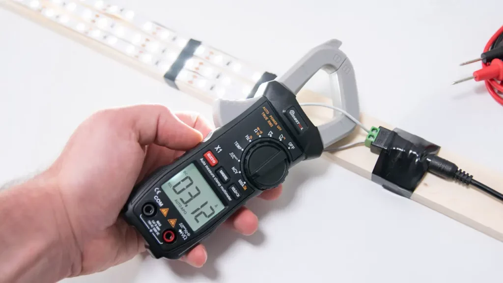 Digital Clamp Meter123